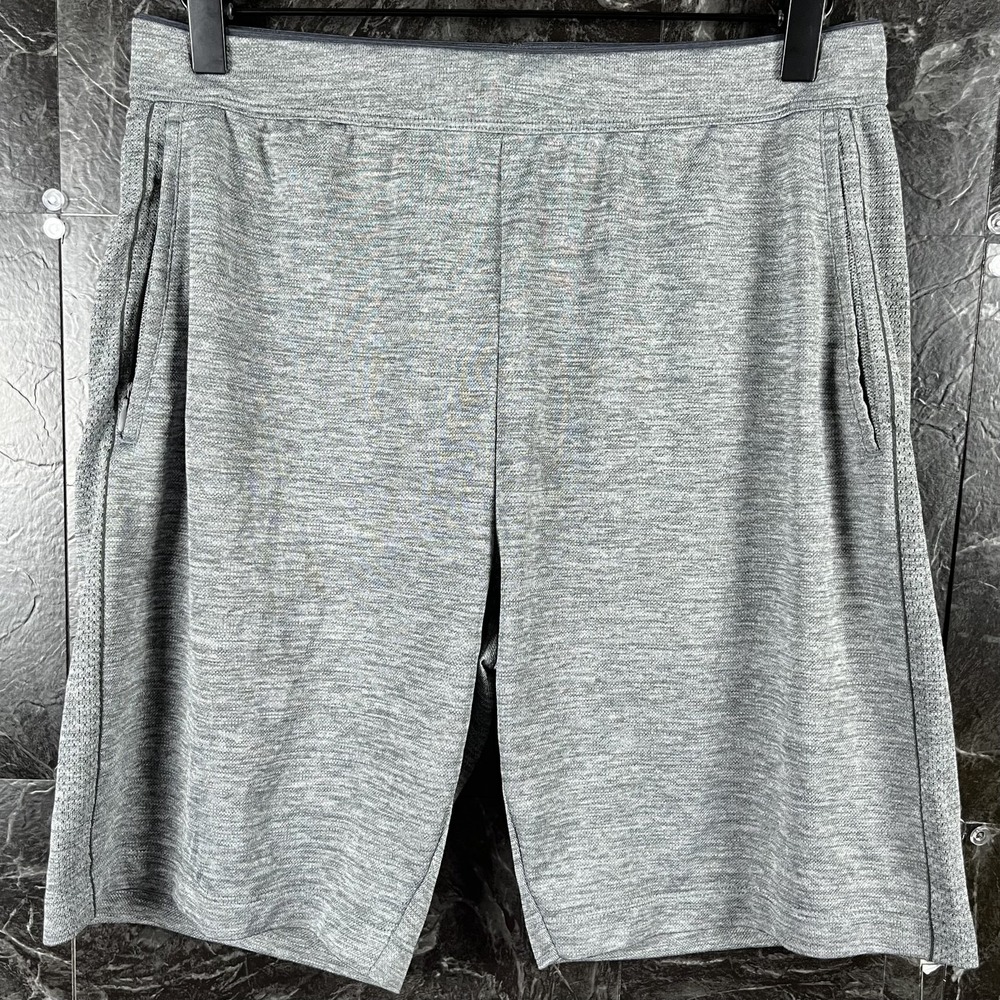 Uniqlo Men's Grey Running Shorts Medium